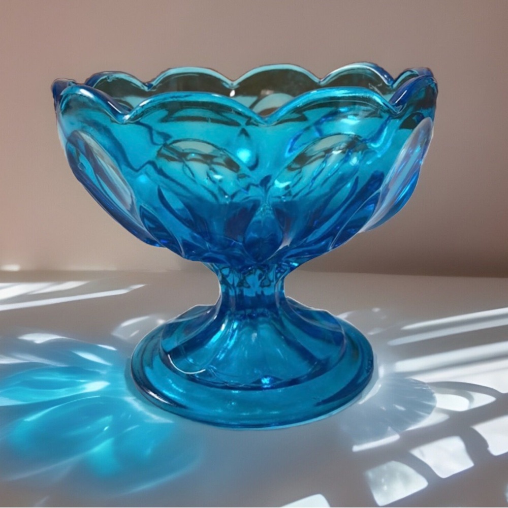 Vintage blue glass pedestal compote dish candy bowl - Picture 7 of 7